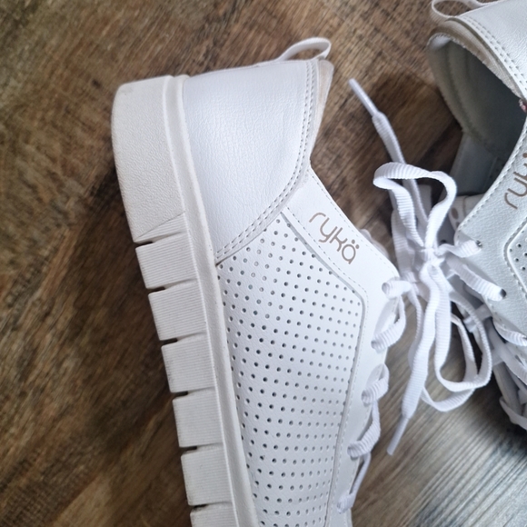 Ryka Perferated Hayden Sneaker Size 8.5 - Picture 7 of 11